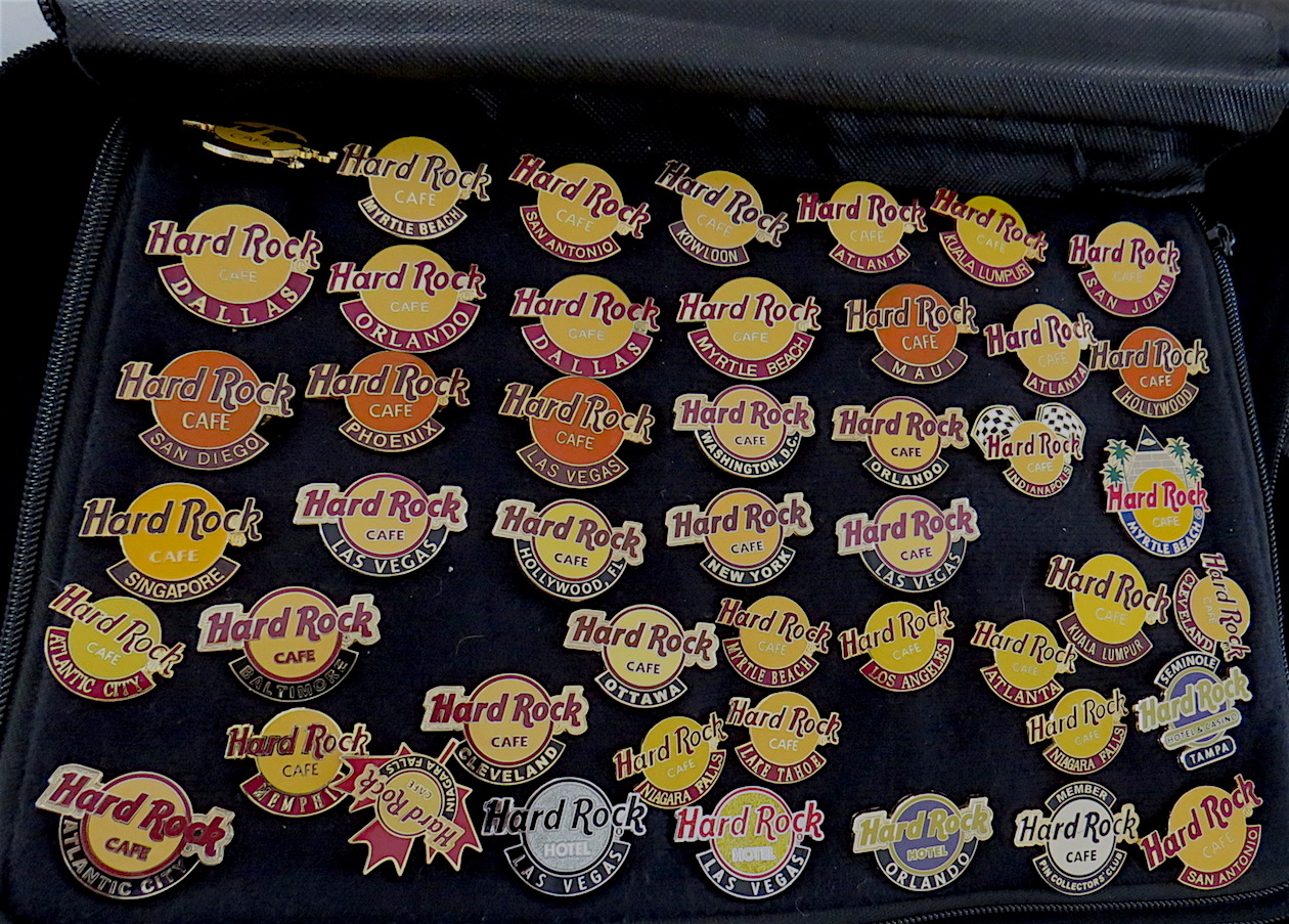 Hard Rock Cafe Pins –
